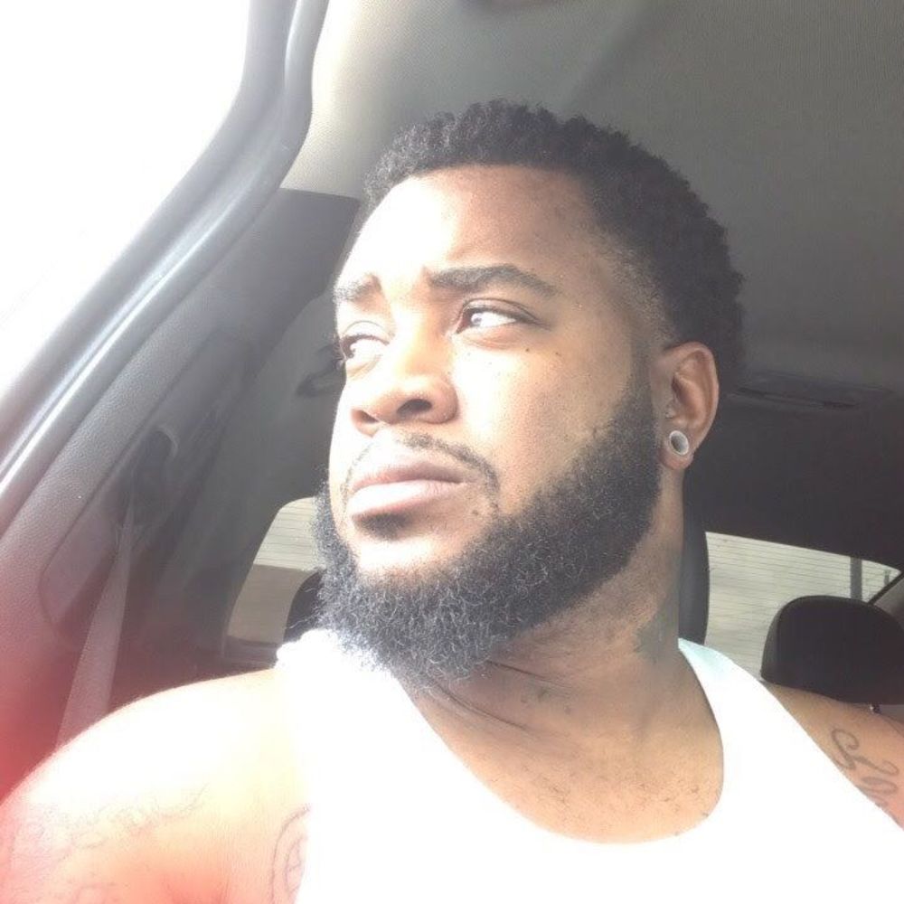 Meet your Posher, Derrick